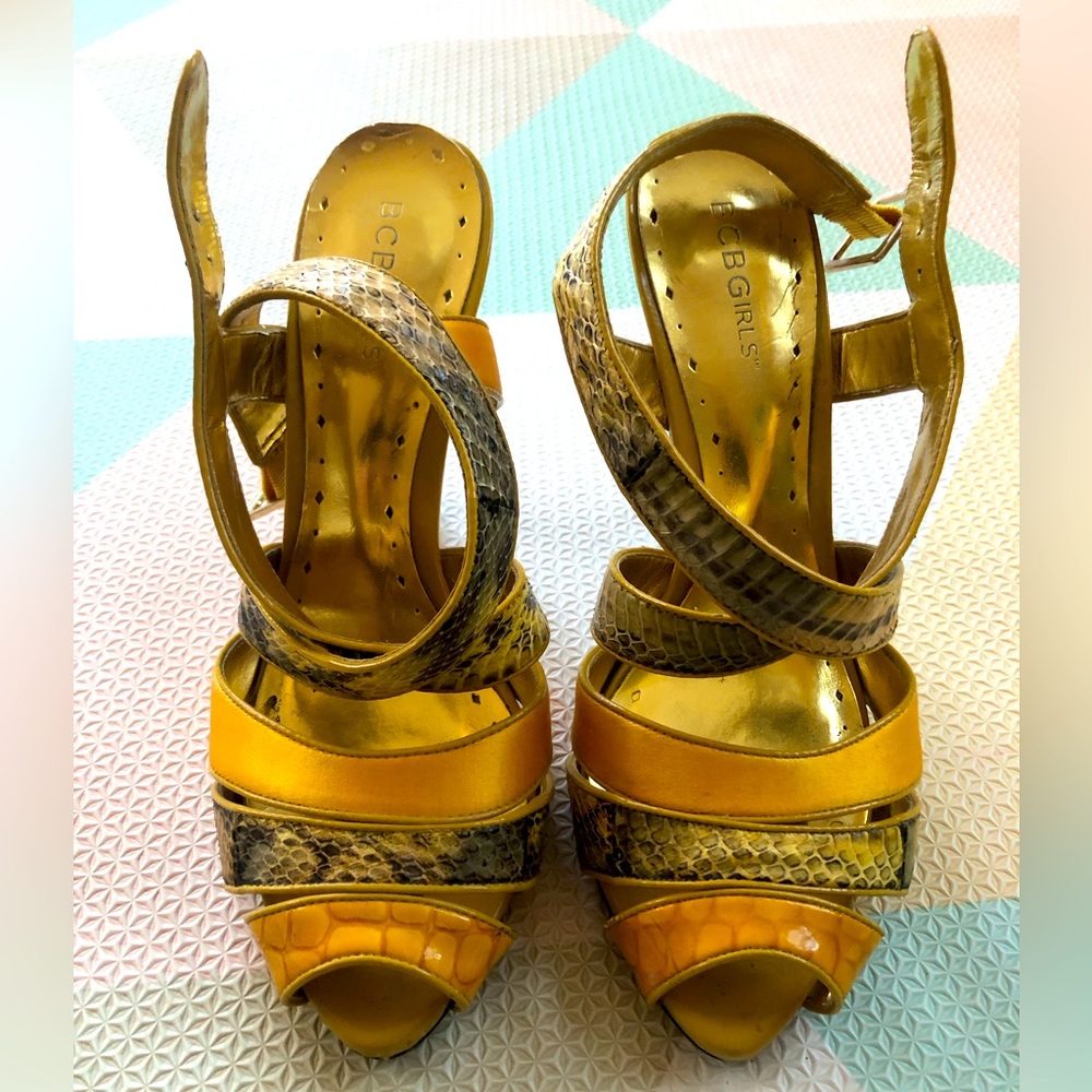 BCBG Girls yellow snakeskin heels